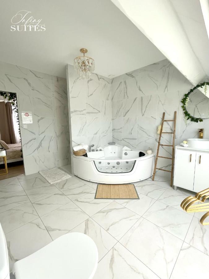 Naturally Suite Calais Luaran gambar